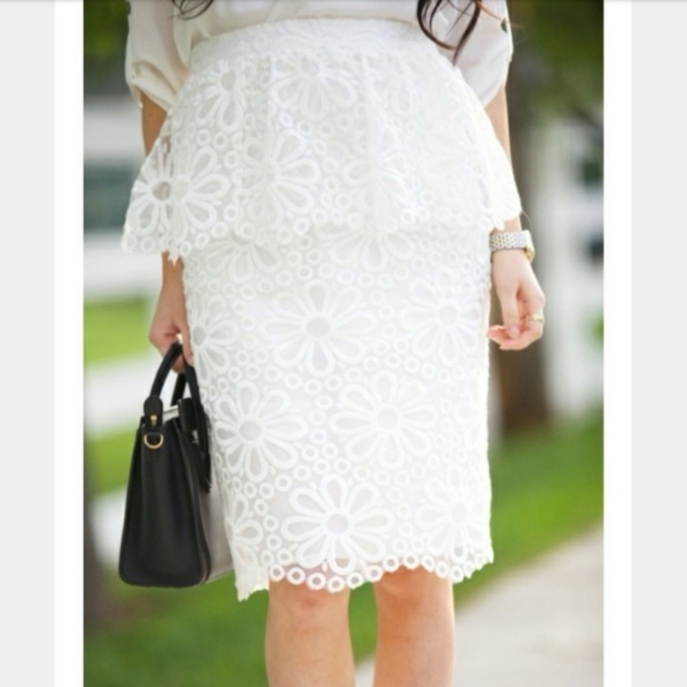 Rachel Parcell White Floral Lace Pencil Skirt